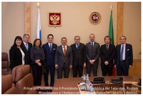 Prima dell’incontro tra il Presidente della Repubblica del Tatarstan, Rustam Minnikhanov e l’Ambasciatore Cesare Ragaglini (quarto a destra). 